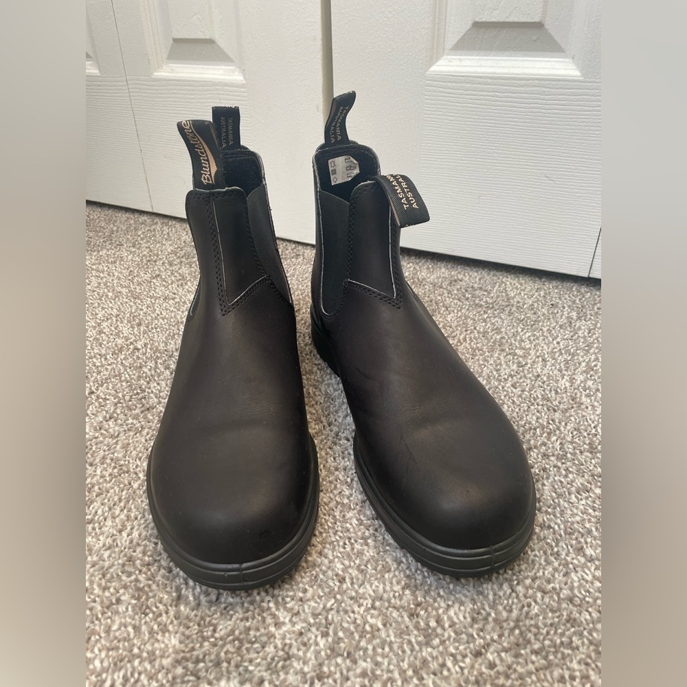 Men’s Blundstones Size 10.5 - worn once, like new!